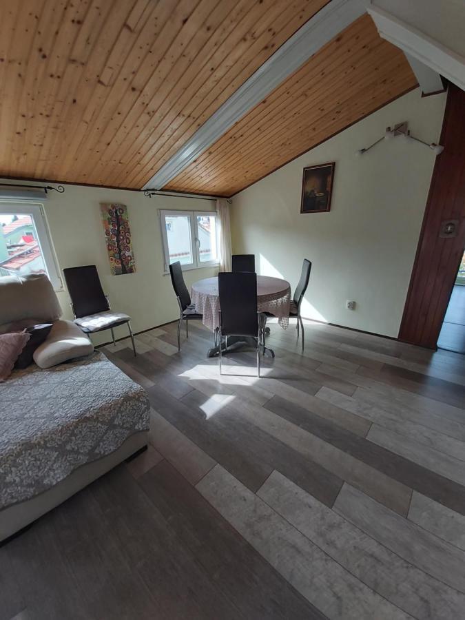 Apartment Malvina Mali Lošinj Dış mekan fotoğraf