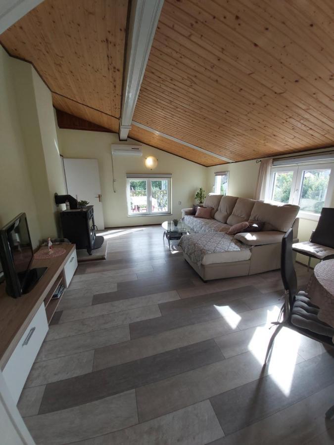 Apartment Malvina Mali Lošinj Dış mekan fotoğraf