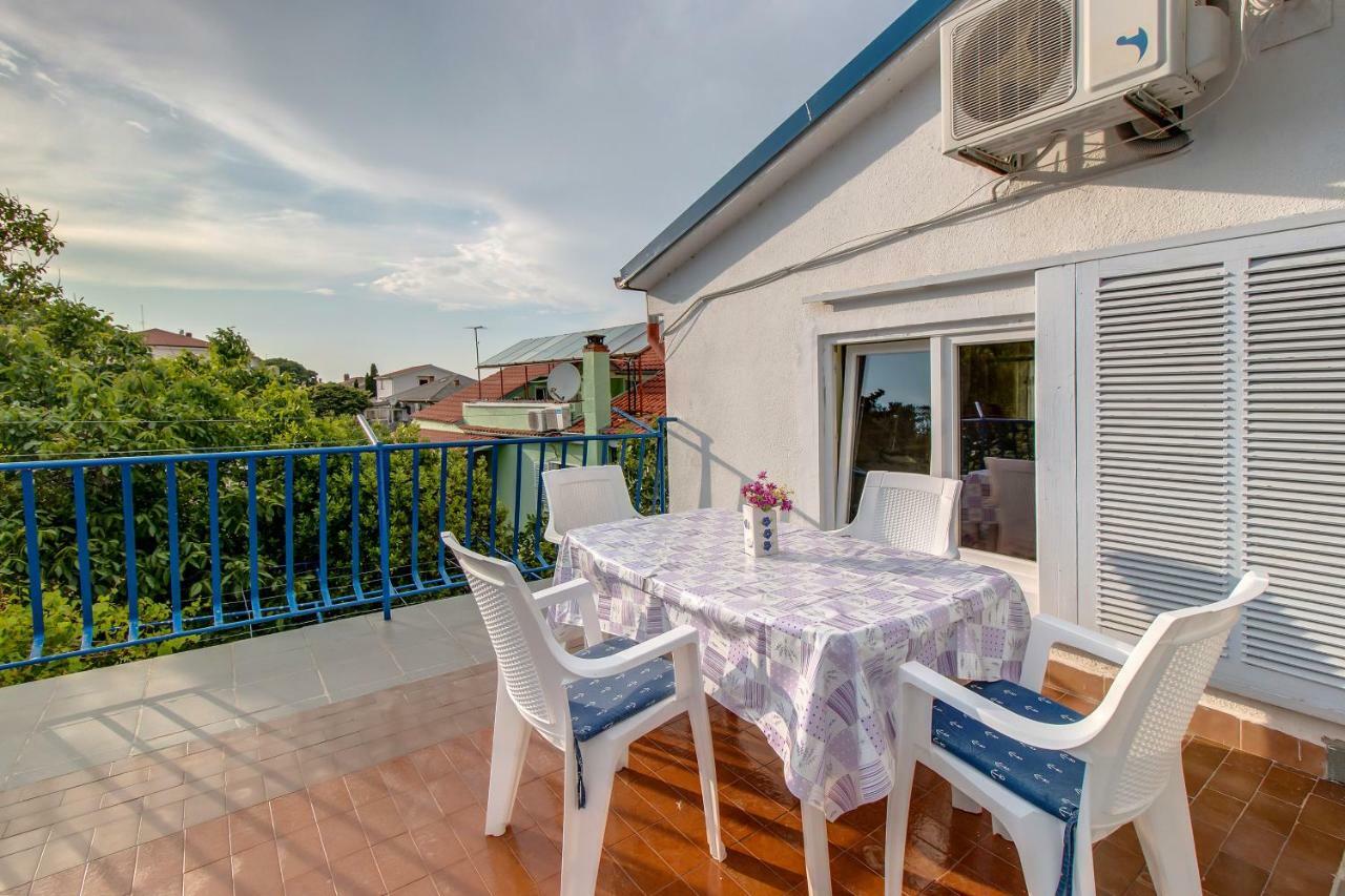 Apartment Malvina Mali Lošinj Dış mekan fotoğraf