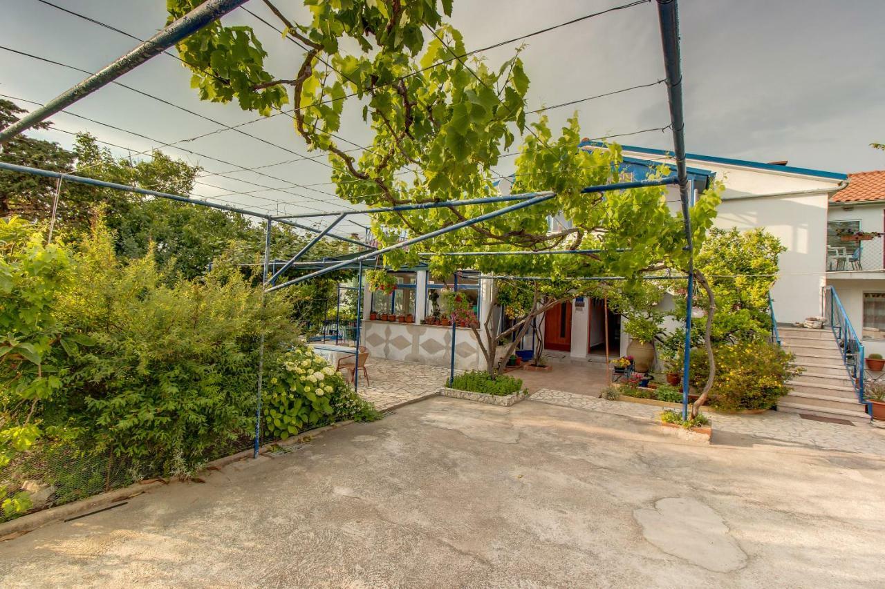 Apartment Malvina Mali Lošinj Dış mekan fotoğraf