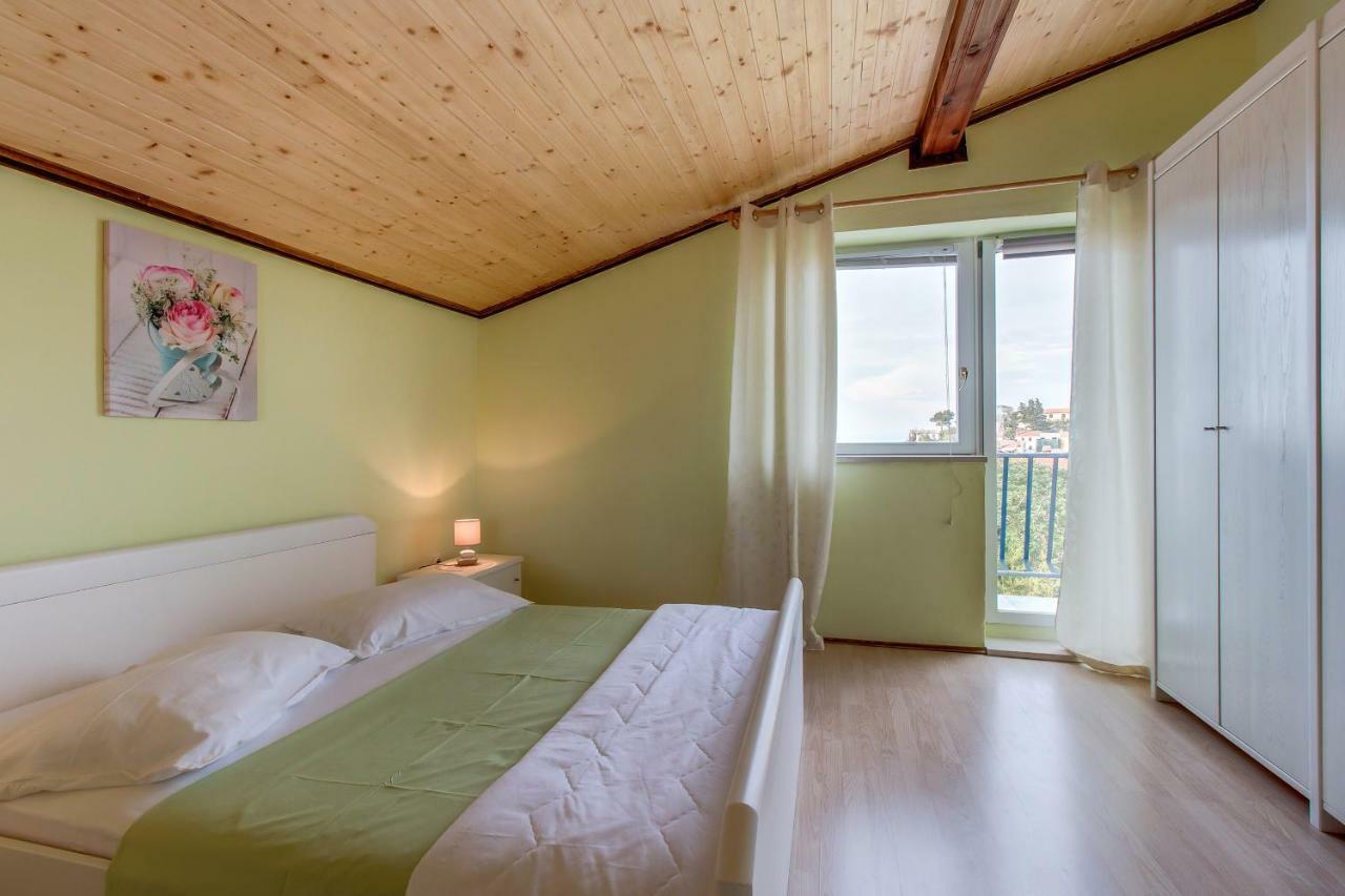 Apartment Malvina Mali Lošinj Dış mekan fotoğraf