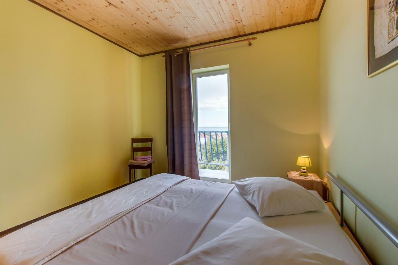 Apartment Malvina Mali Lošinj Dış mekan fotoğraf
